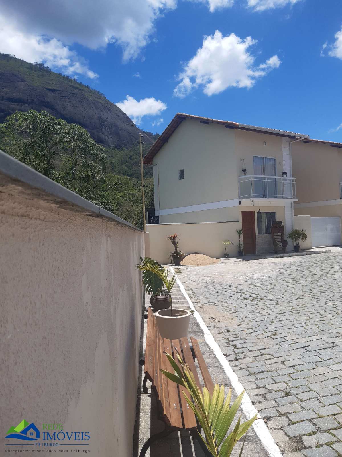 Casa à venda em Nova Friburgo, Parada Folly, com 3 quartos, 400m2m²