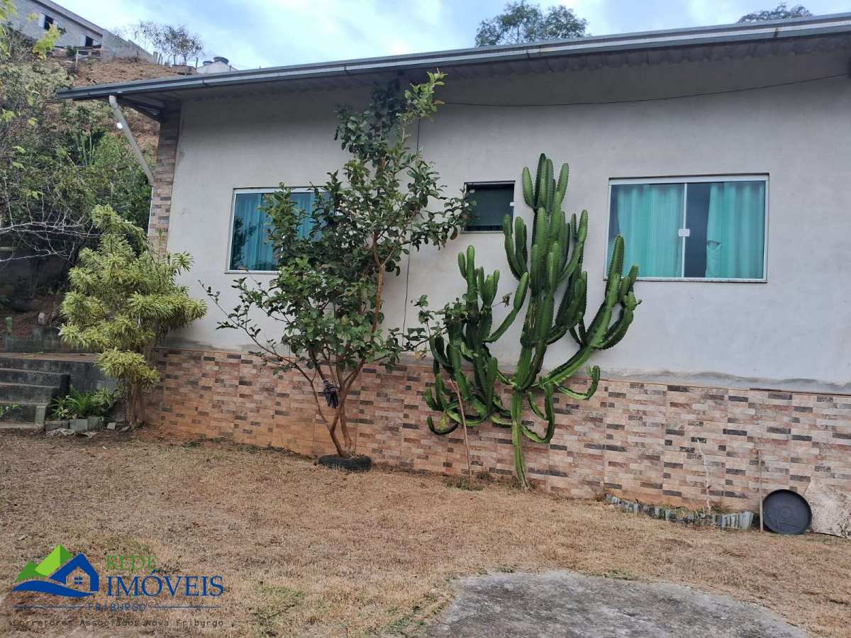 Casa à venda em Nova Friburgo, Nova Suíça, com 3 quartos, 160m²