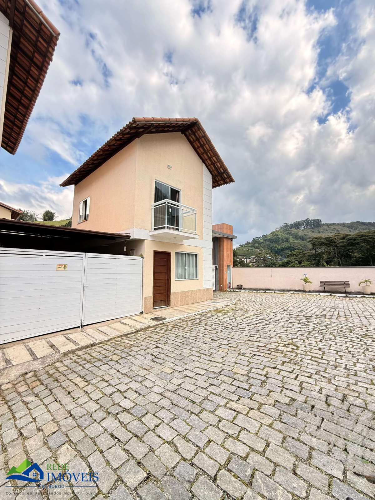 Casa à venda, com 2 quartos, 60m²