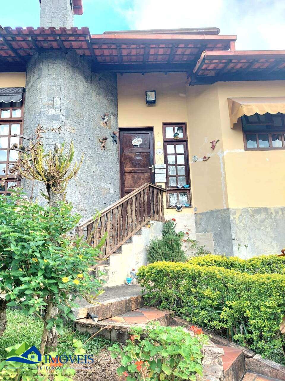 Casa à venda em Nova Friburgo, SANTA ELISA, com 4 quartos, 180m²