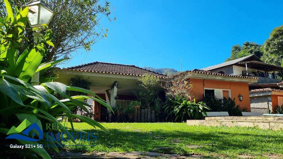 Casa à venda em Nova Friburgo, Parque Dom João VI, com 5 quartos, 3000m²