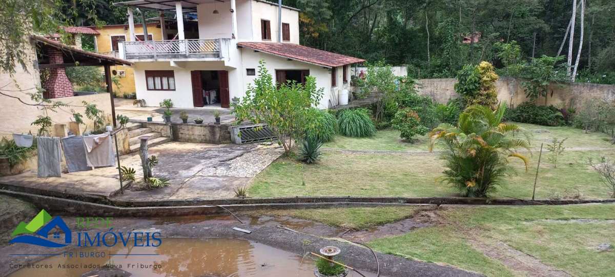 Chácara à venda em Nova Friburgo, Parada Folly, com 4 quartos, 200m²