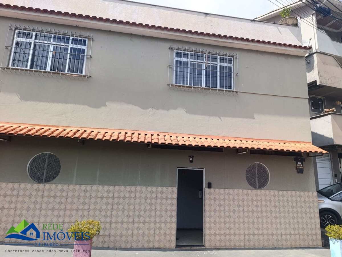 Prédio Comercial à Venda no Prado, Nova Friburgo | 240 m² e Potencial para 4 Apartamentos