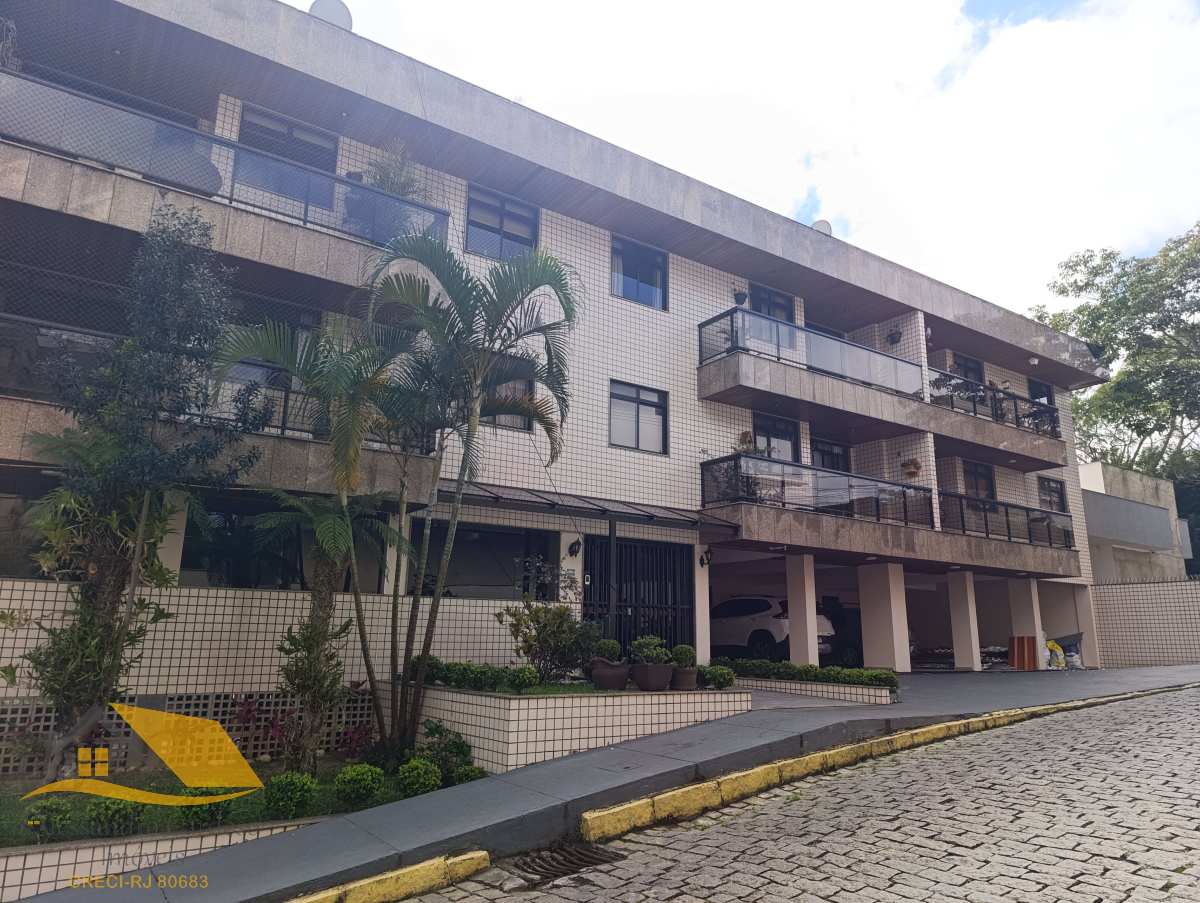 Apartamento à Venda nas Braunes, Nova Friburgo | 2 Quartos, 80 m² e Mobiliado - Alessandro Cardoso Imóveis