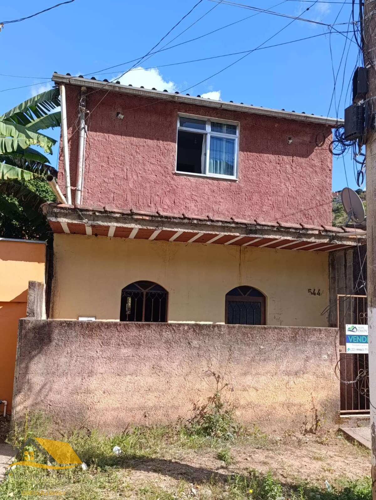 Casa Duplex à Venda em Nova Suíça, Nova Friburgo | 2 Quartos e Potencial Comercial